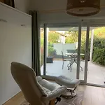 Maison Avec Jardin Clos A Proximite Des Deux Jumeaux Tatil Evi *