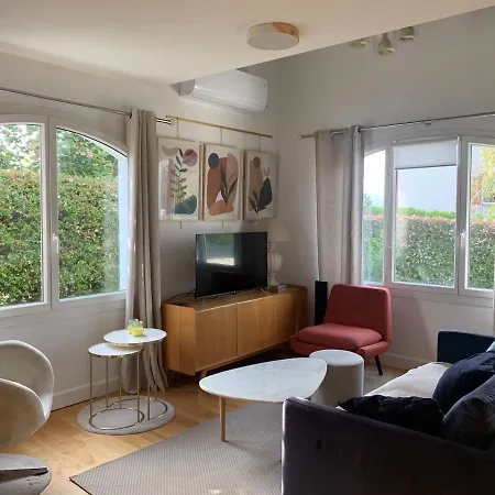 Maison Avec Jardin Clos A Proximite Des Deux Jumeaux *